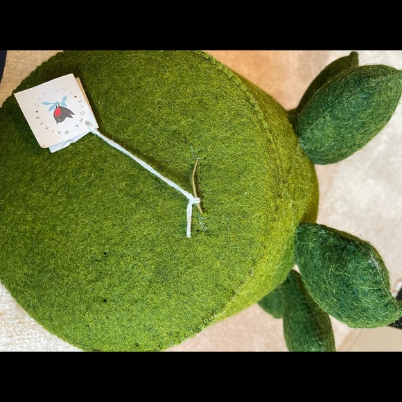 Fiona walker collection a beautiful wall accent for kids room 😃 - Picture 4 of 6